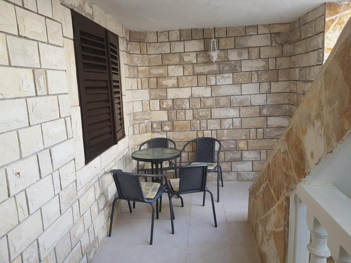 Apartman Martina Razanac Luaran gambar