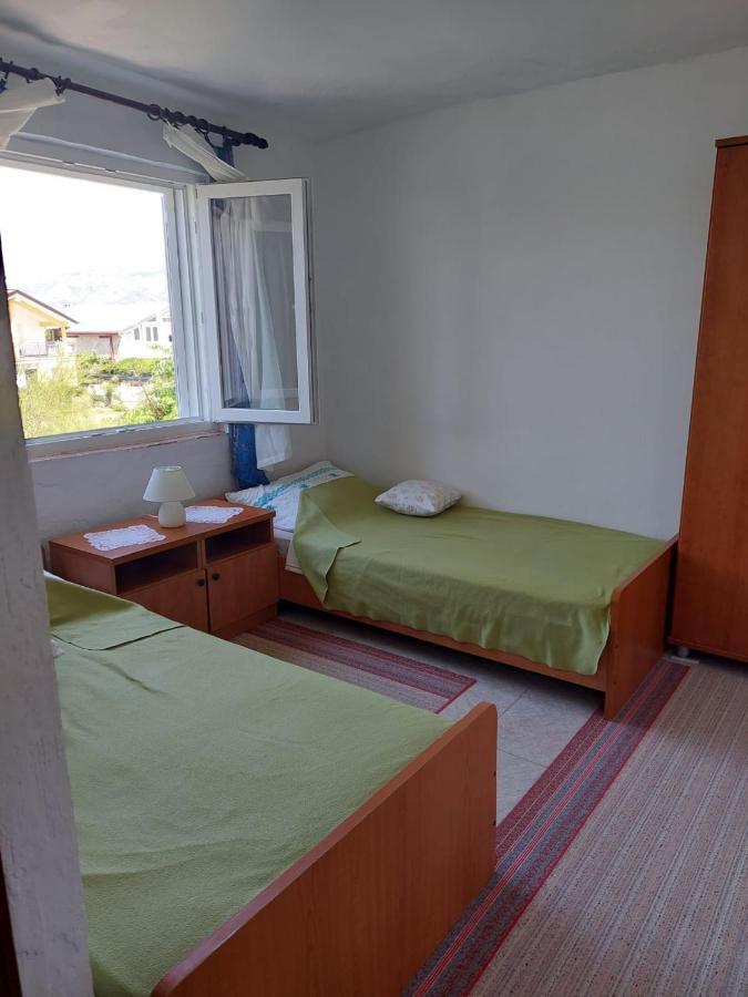 Apartman Martina Razanac Luaran gambar